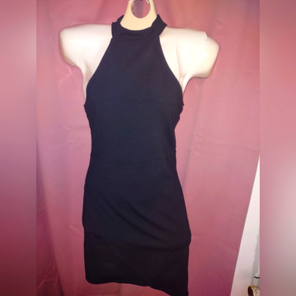 Size medium little black dress.